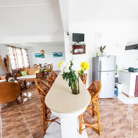 Suntoo Villa Wind & Kitesurf Accommodation La Gaulette Exterior photo